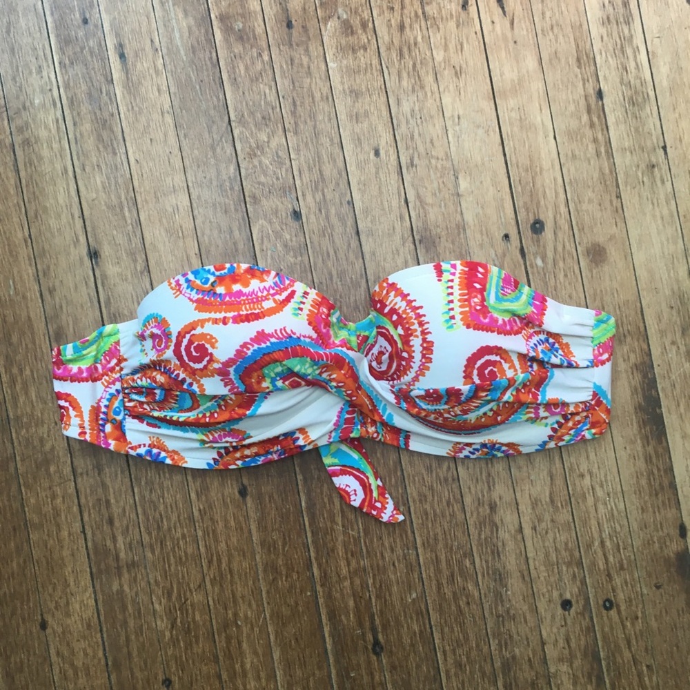 Venus bright colored paisley twist front bikini c cup top